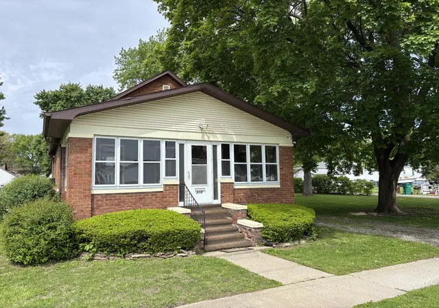 Homes for sale in Streator, IL | 310 S Murdock St, Streator, IL 61364 | MLS# 12558778
