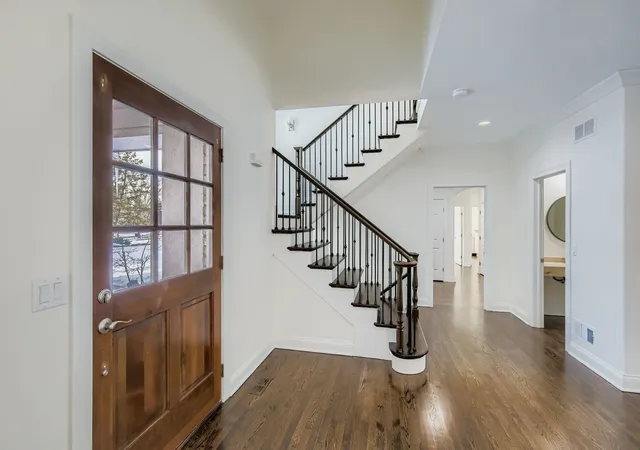 4th image of 1161 Gavin Ct, Lake Forest, IL 60045 | MLS# 12559296