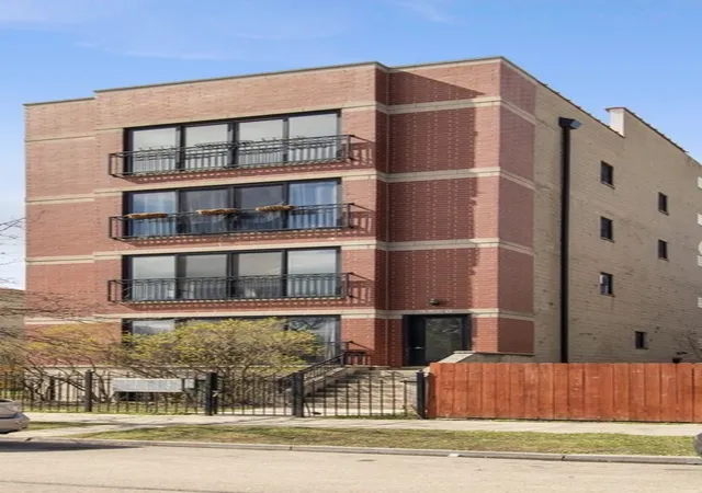 Homes for sale in Chicago, IL | 3560 S Giles Ave #G, Chicago, IL 60653 | MLS# 12559822
