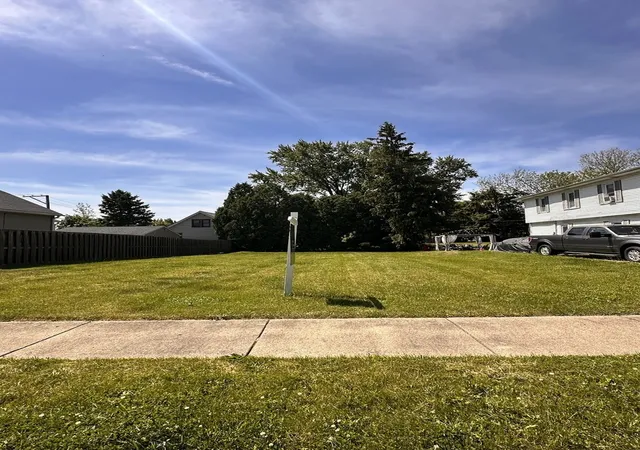 Homes for sale in Hanover Park, IL | 1615 Oak St, Hanover Park, IL 60133 | MLS# 12560231