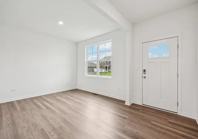 2nd image of 6210 Leinster Ln, Tinley Park, IL 60477 | MLS# 12560615