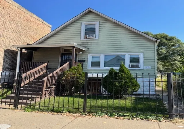 Homes for sale in Chicago, IL | 6037 S Racine Ave, Chicago, IL 60636 | MLS# 12560970