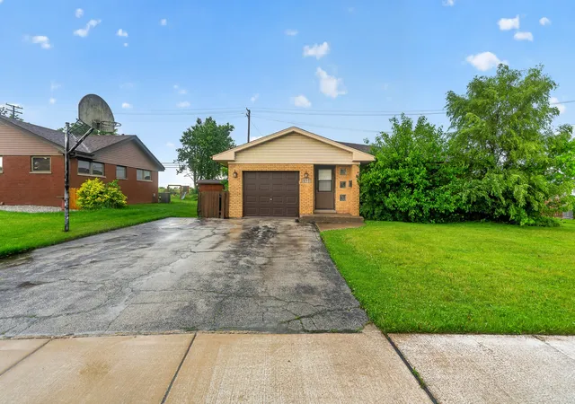 42nd image of 495 8th St, Chicago Heights, IL 60411 | MLS# 12561600