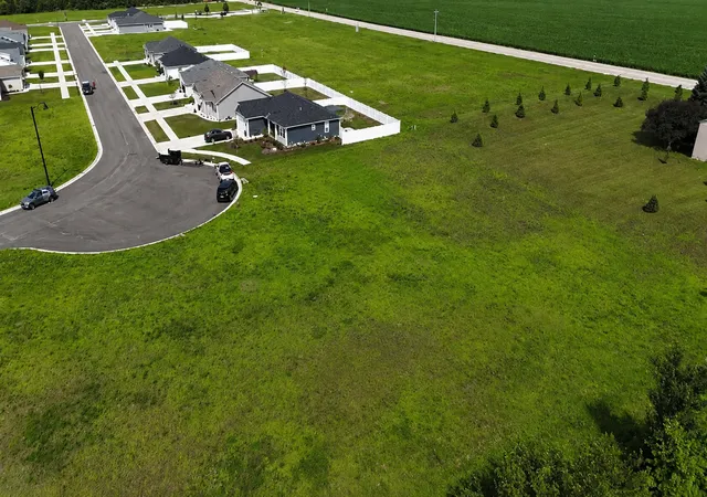 Photo 2 of Land for sale at 3 Crossing Ct, Peru, IL 61354 | MLS# 12562484 | Listing updated on 2026-08-09
