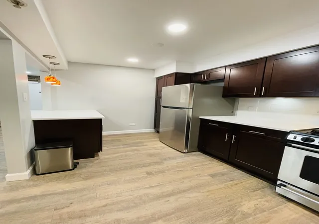 5th image of 126 S La Londe Ave #2B, Addison, IL 60101 | MLS# 12563047