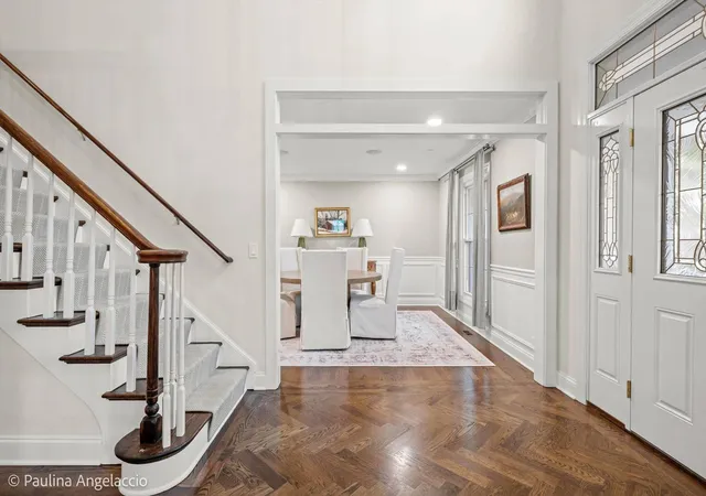 Photo 3 of Single family home for sale at 743 S Country Dr, Barrington, IL 60010 | MLS# 12563310 | Listing updated on 2026-10-04
