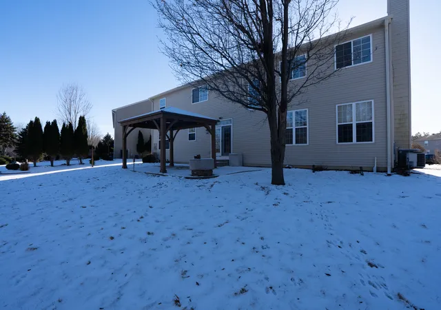 Homes for sale in Aurora, IL | 2458 Cushing Ln, Aurora, IL 60503 | MLS# 12563709