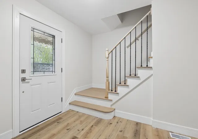 Photo 2 of Single family home for sale at 904 Iroquois Ave, Naperville, IL 60563 | MLS# 12564032 | Listing updated on 2026-08-31