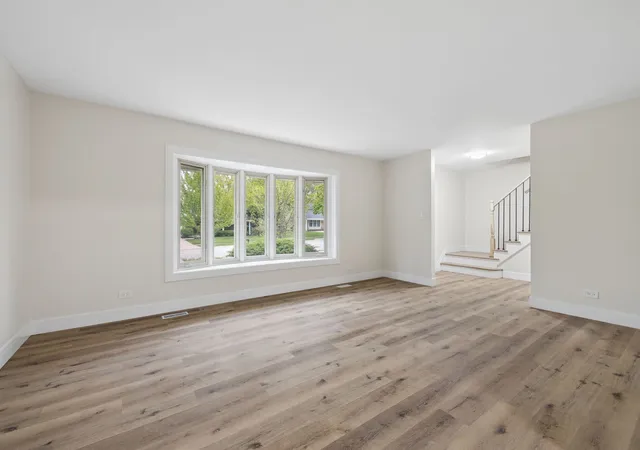 Photo 3 of Single family home for sale at 904 Iroquois Ave, Naperville, IL 60563 | MLS# 12564032 | Listing updated on 2026-08-31