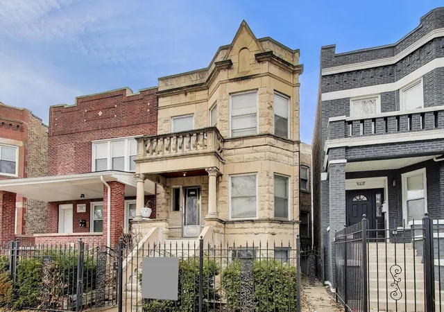 Photo 1 of Multi family home for sale at 4820 W Washington Blvd, Chicago, IL 60644 | MLS# 12564794 | Listing updated on 2026-09-23