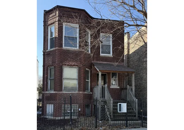 Homes for sale in Chicago, IL | 726 N Troy St, Chicago, IL 60612 | MLS# 12565928