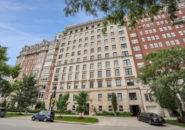 2nd image of 229 E Lake Shore Dr #10E, Chicago, IL 60611 | MLS# 12566727