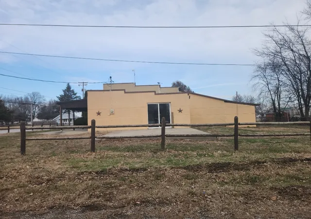 Homes for sale in Willisville, IL | 807 Broadway St, Willisville, IL 62997 | MLS# 12566996