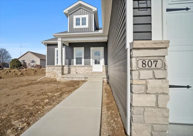 2nd image of 807 Verkler Ct, Bloomington, IL 61704 | MLS# 12567123
