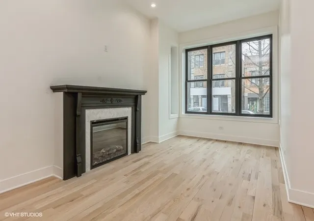 3rd image of 1053 N Damen Ave, Chicago, IL 60622 | MLS# 12567158