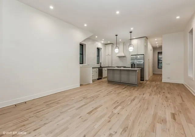 4th image of 1053 N Damen Ave, Chicago, IL 60622 | MLS# 12567158