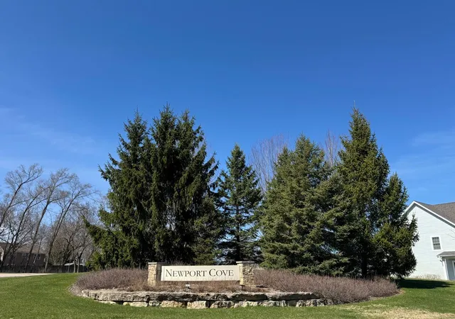 Homes for sale in Antioch, IL | 40445 N South Newport Dr, Antioch, IL 60002 | MLS# 12567249
