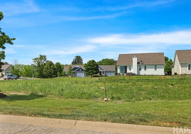 3rd image of 40445 N South Newport Dr, Antioch, IL 60002 | MLS# 12567249