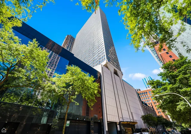 1st image of 111 E Chestnut St #21F, Chicago, IL 60611 | MLS# 12567622