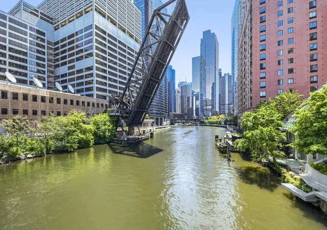 30th image of 481 N Clinton St, Chicago, IL 60654 | MLS# 12567829