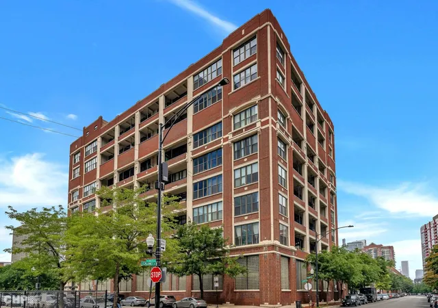 Homes for sale in Chicago, IL | 320 E 21St St #617, Chicago, IL 60616 | MLS# 12568524