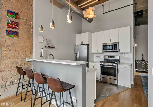 Homes for sale in Chicago, IL | 320 E 21St St #617, Chicago, IL 60616 | MLS# 12568524