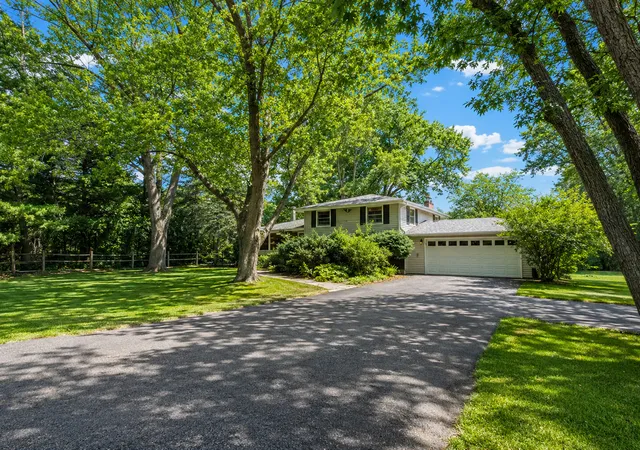 Homes for sale in Round Lake Beach, IL | 8 E Rollins Rd, Round Lake Beach, IL 60073 | MLS# 12569164