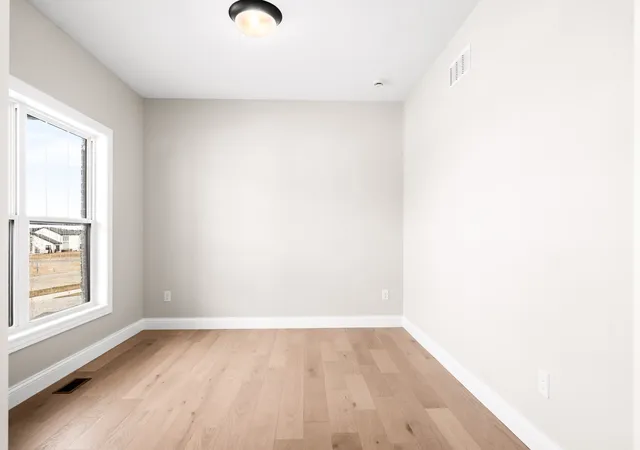 5th image of 5211 Castlebar Dr, Bloomington, IL 61705 | MLS# 12570251