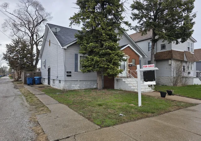 2nd image of 336 153rd Pl, Calumet City, IL 60409 | MLS# 12571276