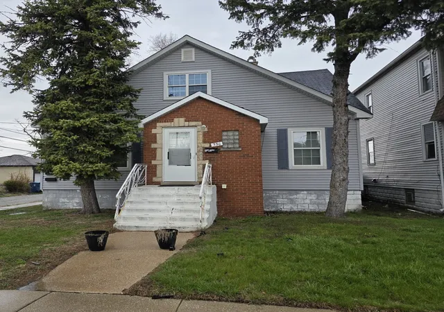 1st image of 336 153rd Pl, Calumet City, IL 60409 | MLS# 12571276