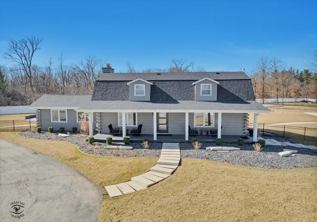 Photo 1 of Single family home for sale at 19840 S Schoolhouse Rd, New Lenox, IL 60451 | MLS# 12572792 | Listing updated on 2026-04-25