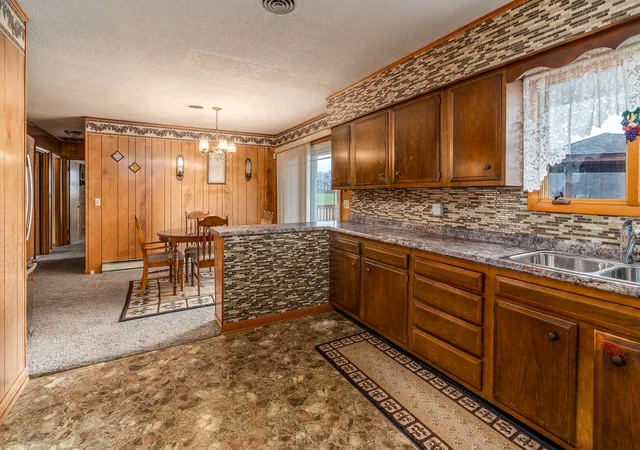 4th image of 14798 Cherry St, Sesser, IL 62884 | MLS# 12572909