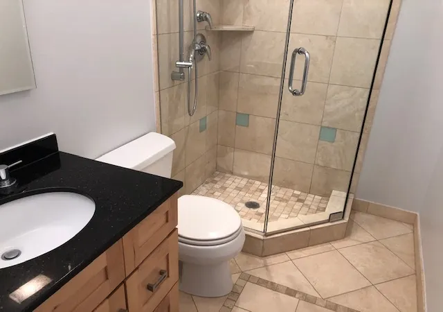 2nd image of 725 W Huntington Commons Rd, Mount Prospect, IL 60056