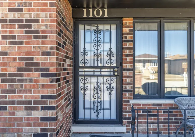Photo 4 of Sale Pending at 1101 Lucas St, Calumet City, IL 60409 | MLS# 12573283 | Listing updated on 2026-09-17
