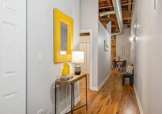 2nd image of 824 W Superior St #303, Chicago, IL 60642 | MLS# 12573352