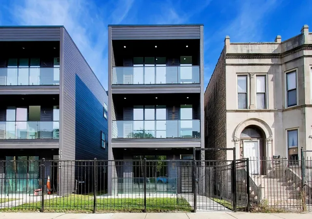 Multi family home for sale at 6029 S Prairie Ave, Chicago, IL 60637 | MLS# 12573452