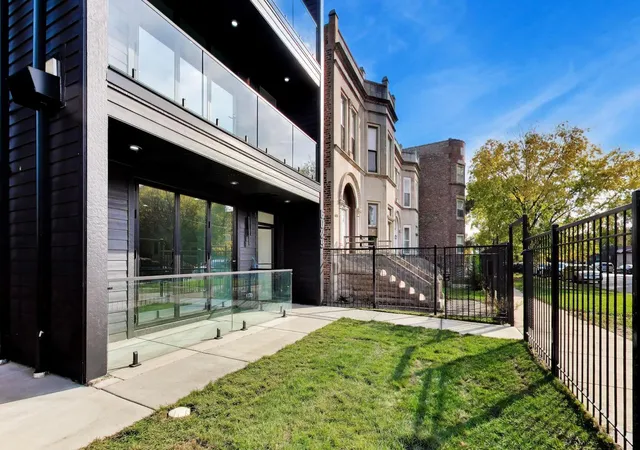 Photo 2 of Multi family home for sale at 6029 S Prairie Ave, Chicago, IL 60637 | MLS# 12573452 | Listing updated on 2026-10-28