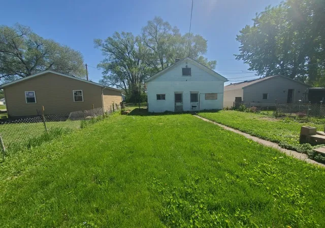 Homes for sale in East Moline, IL | 1306 17Th St, East Moline, IL 61244 | MLS# 12573948