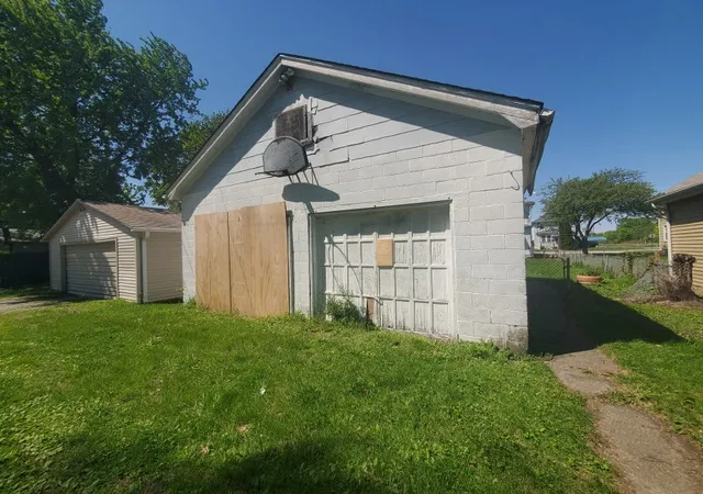 Homes for sale in East Moline, IL | 1306 17Th St, East Moline, IL 61244 | MLS# 12573948