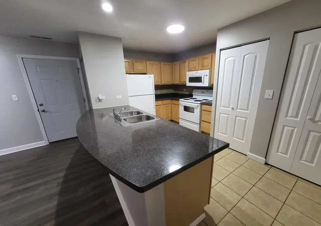 1st image of 3447 S Ridgeland Ave #103, Berwyn, IL 60402 | MLS# 12574361