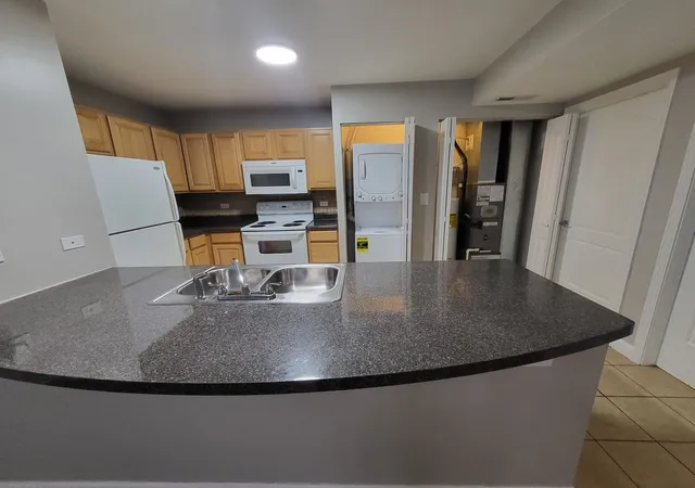 4th image of 3447 S Ridgeland Ave #103, Berwyn, IL 60402 | MLS# 12574361