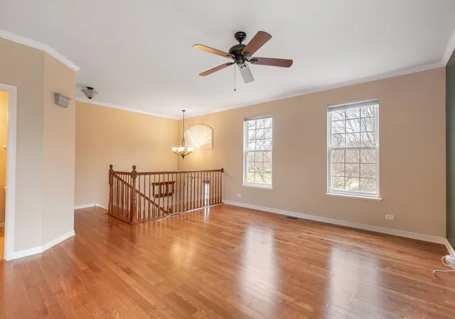 Photo 4 of Townhouse for sale at 787 Thornbury Ct, Bartlett, IL 60103 | MLS# 12574494 | Listing updated on 2026-09-01
