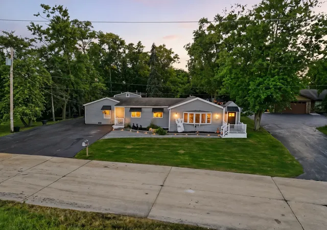 Photo 1 of Single family home for sale at 16938 Cicero Ave, Tinley Park, IL 60477 | MLS# 12574637 | Listing updated on 2026-09-17