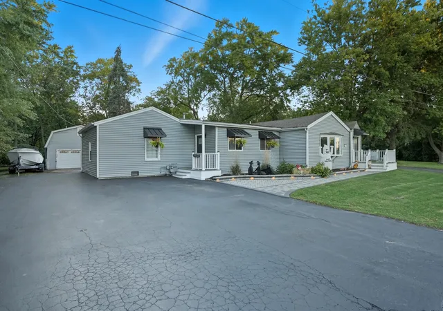 Photo 3 of Single family home for sale at 16938 Cicero Ave, Tinley Park, IL 60477 | MLS# 12574637 | Listing updated on 2026-09-17
