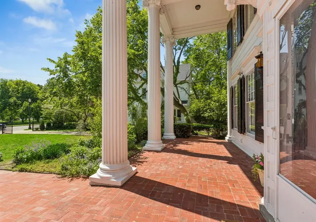 4th image of 1616 Forest Pl, Evanston, IL 60201 | MLS# 12575018