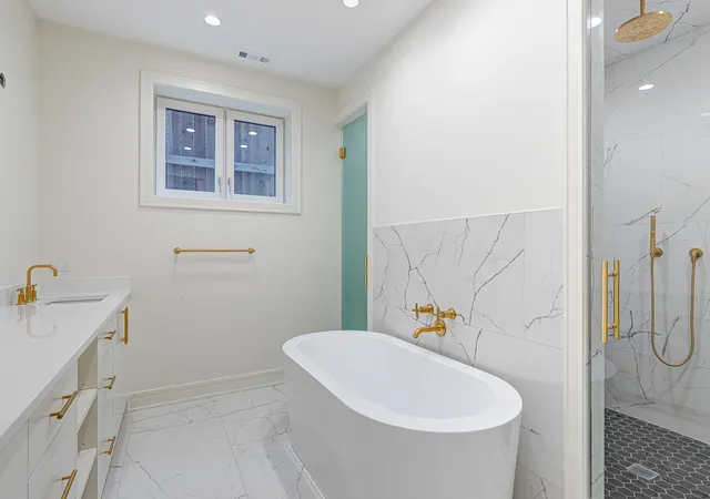 Homes for sale in Chicago, IL | 2026 N Orleans Street, Chicago, IL 60614 | Houzeo