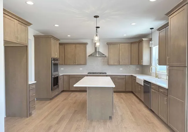 3rd image of 18138 S Mitchell Ln, Lockport, IL 60441 | MLS# 12575096