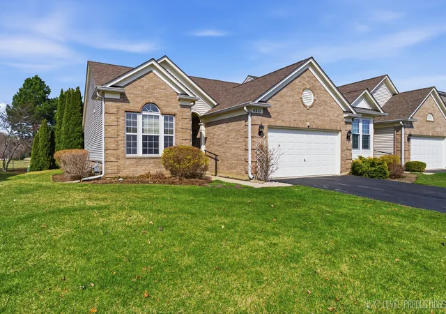 2nd image of 4211 Whitehall Ln, Algonquin, IL 60102 | MLS# 12575409