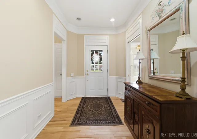 3rd image of 4211 Whitehall Ln, Algonquin, IL 60102 | MLS# 12575409
