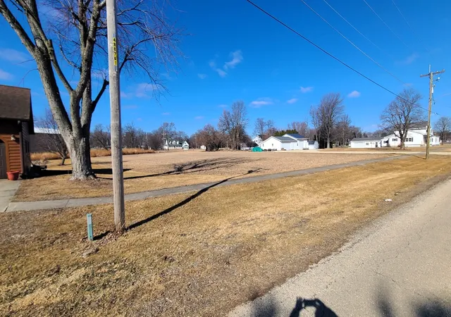 Homes for sale in Amboy, IL | 104 N East Ave, Amboy, IL 61310 | MLS# 12575440